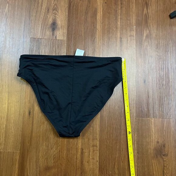 La Blanca Island Goddess Mid-Waist Ruched Bikini Bottom | Size 16 | MSRP $61 - Picture 5 of 5